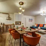 Le Marais - Les Halles Colorful & Modern 3bd Apartment