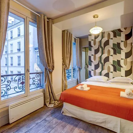 Le Marais - Les Halles Colorful & Modern 3bd Париж