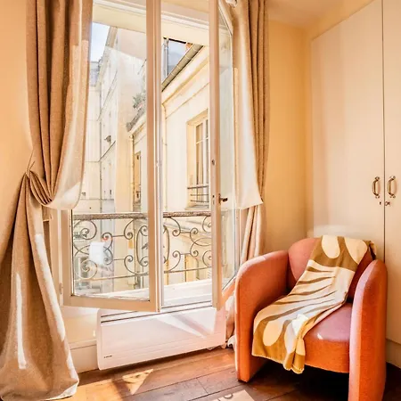 Διαμέρισμα Le Marais - Les Halles Colorful & Modern 3bd *