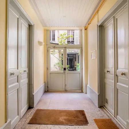 Διαμέρισμα Le Marais - Les Halles Colorful & Modern 3bd Παρίσι