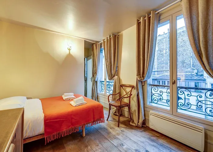 Le Marais - Les Halles Colorful & Modern 3bd *