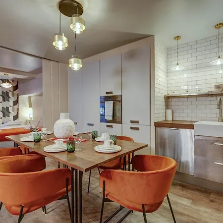 Апартаменты Le Marais - Les Halles Colorful & Modern 3bd *