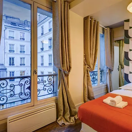 Le Marais - Les Halles Colorful & Modern 3bd *